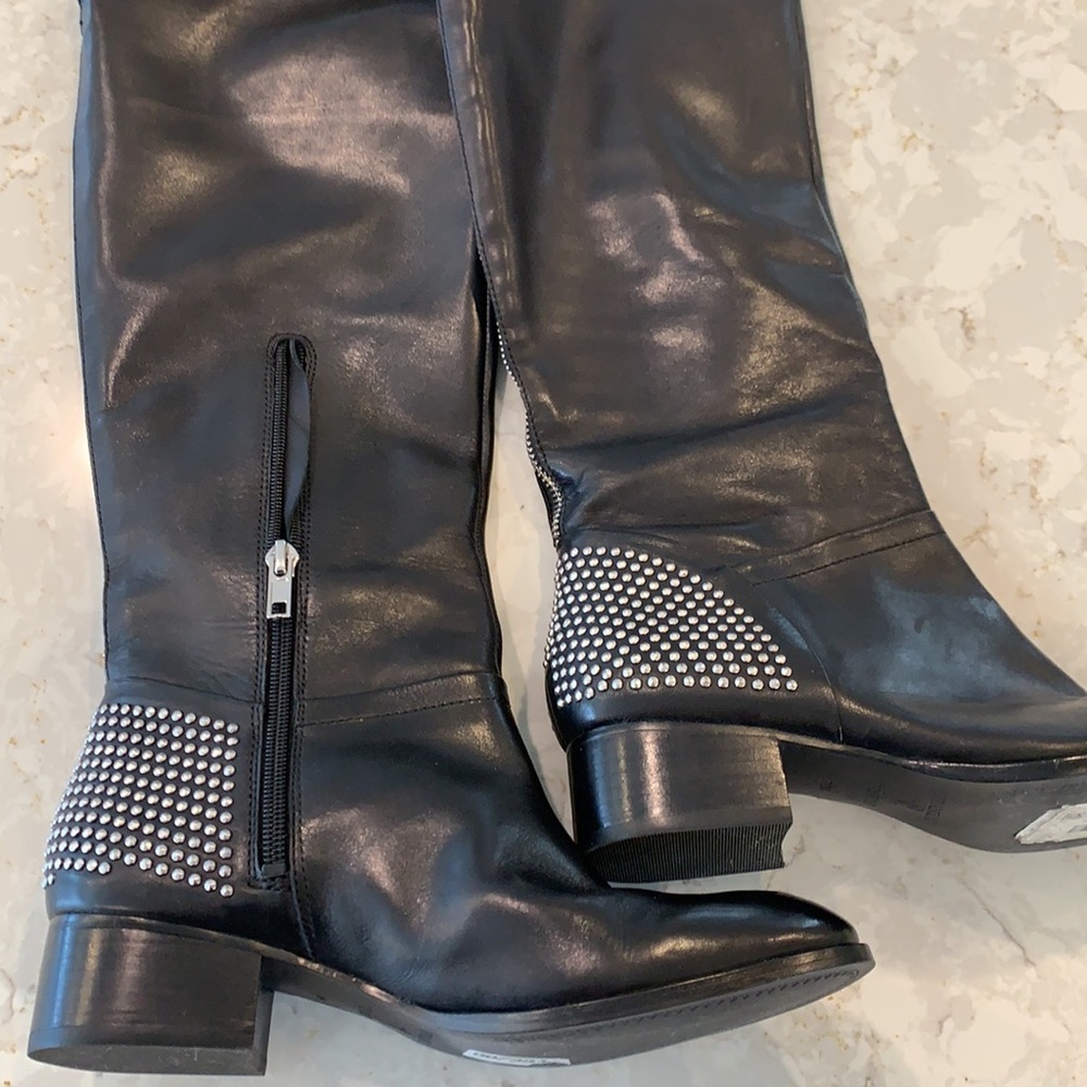 Ivanka Trump boots - Picture 3 of 3